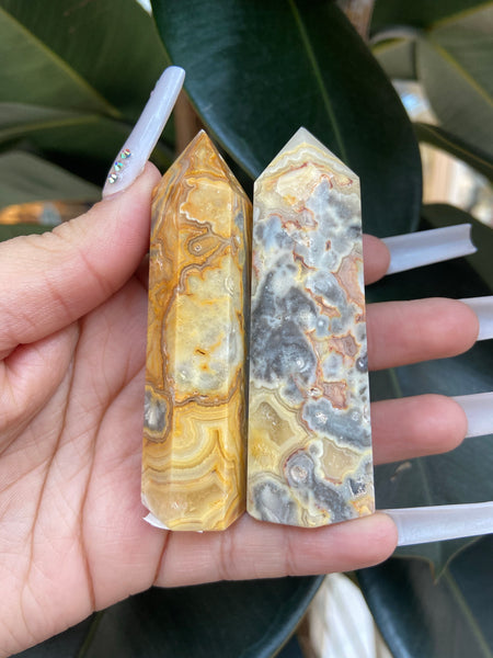 Crazy lace agate crystal tower
