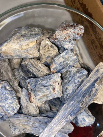 Blue kyanite